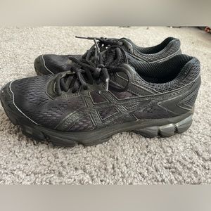 Women’s ASICS black sneaker